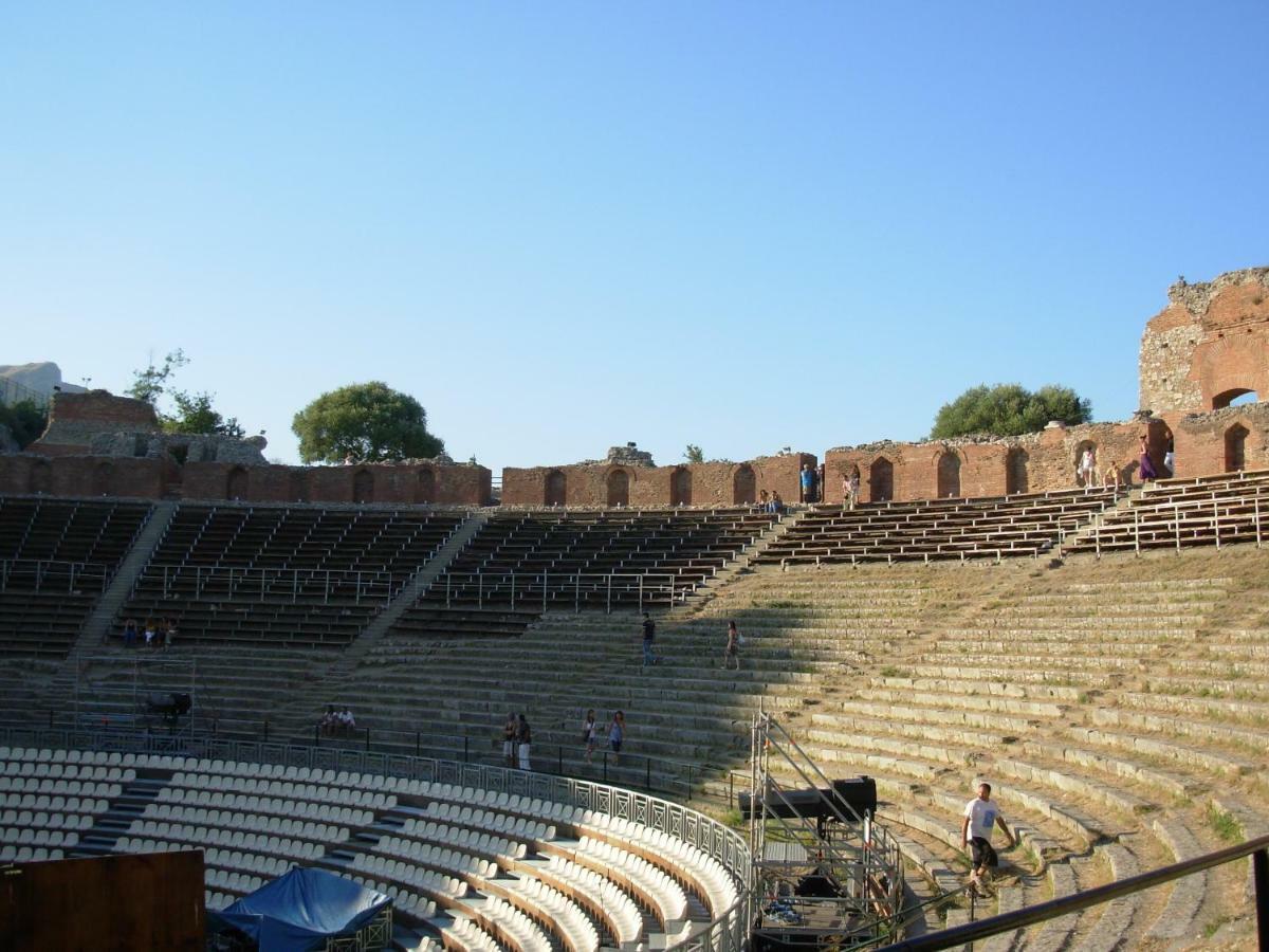 Taormina Castle And Sea View Apartment Bagian luar foto