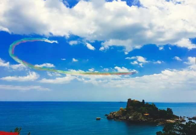 Taormina Castle And Sea View Apartment Bagian luar foto